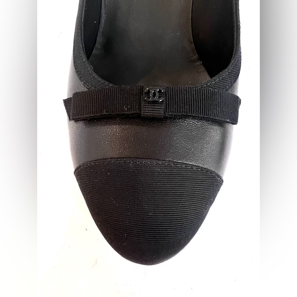 Chanel round toe leather  pumps - Picture 10 of 10